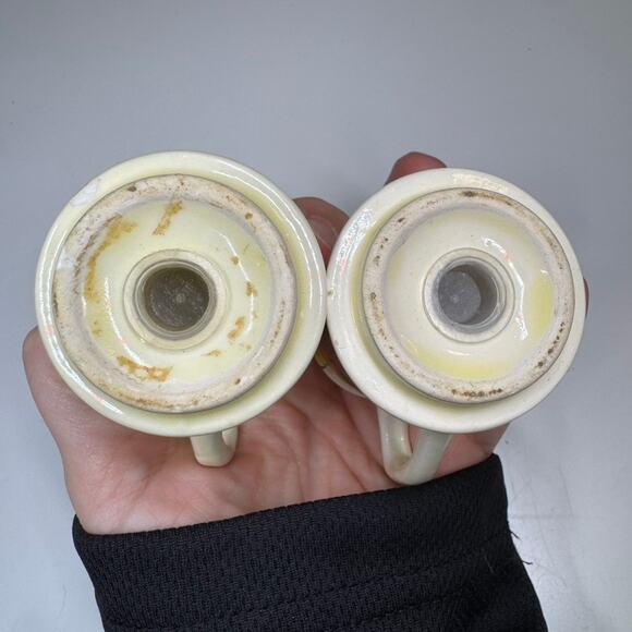 Vintage Hand-Painted Floral Salt & Pepper Shakers 1940s Ceramic Japan Style - Picture 6 of 8